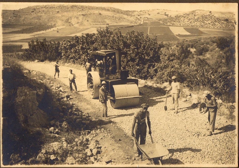 1906